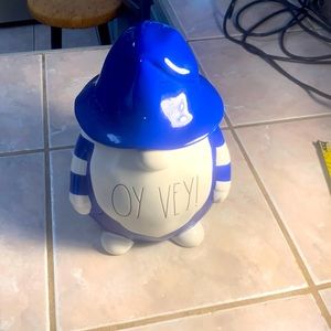 Rae Dunn ceramic gnome. NWT